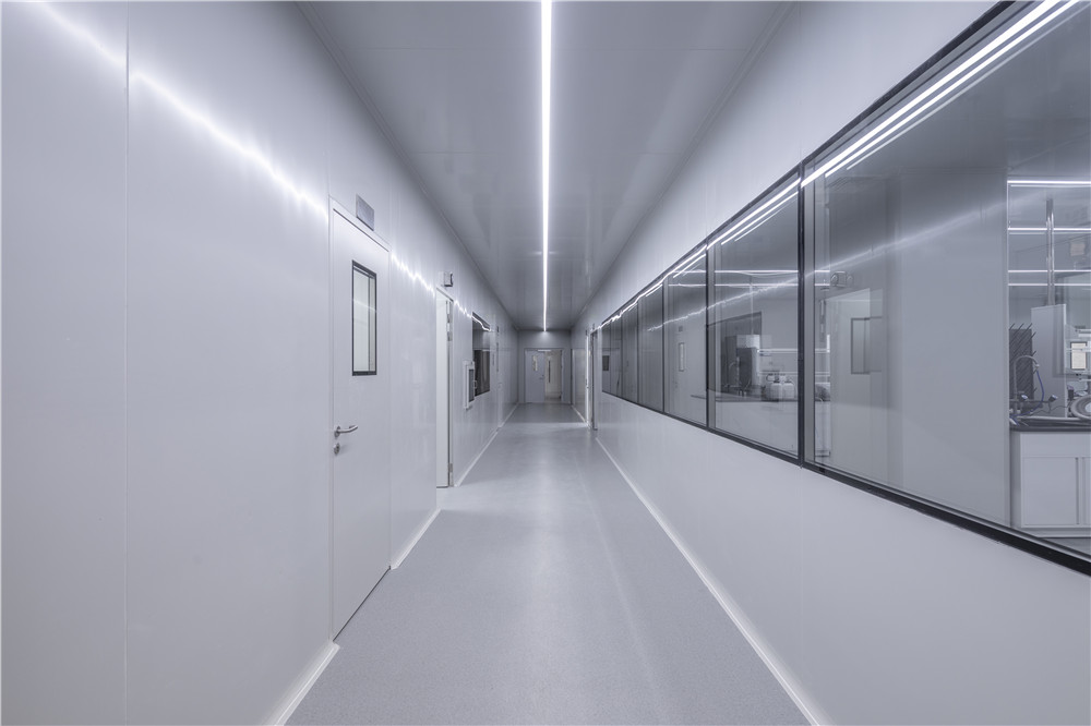 嘉興凈化車間裝修工作人員進(jìn)入無塵車間注意事項